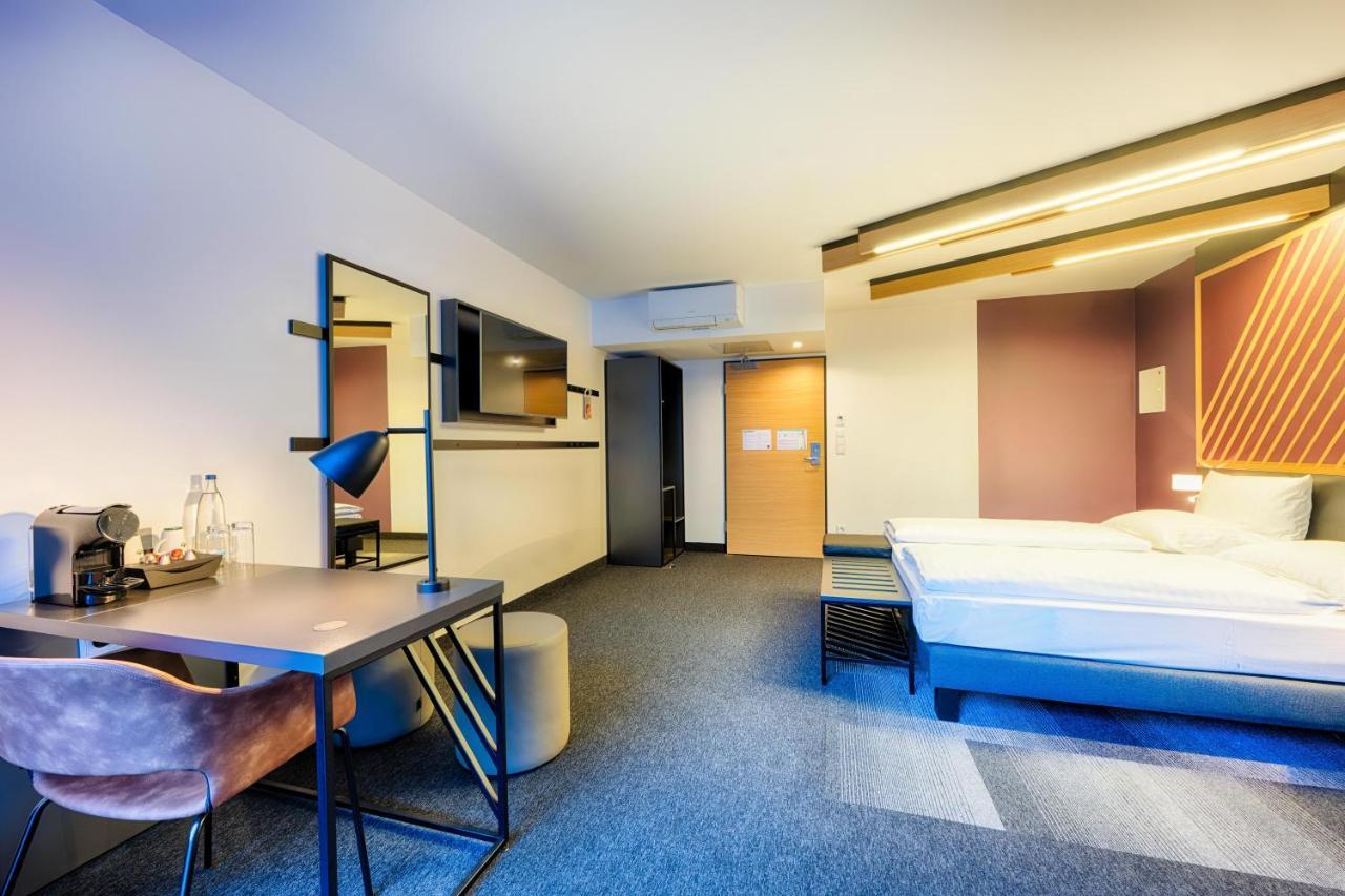 B&B Hotel Muenchen-Hbf Exteriör bild